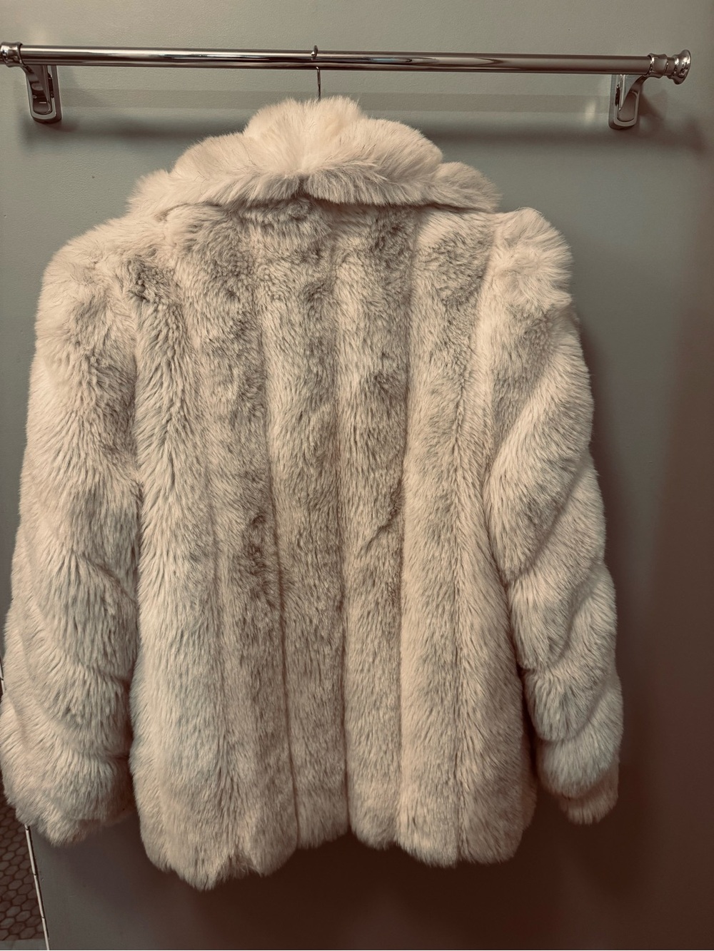 Jordache Plush Ivory Teddy Jacket - Picture 2 of 4